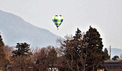 街じゃヨットが浮かぶ春